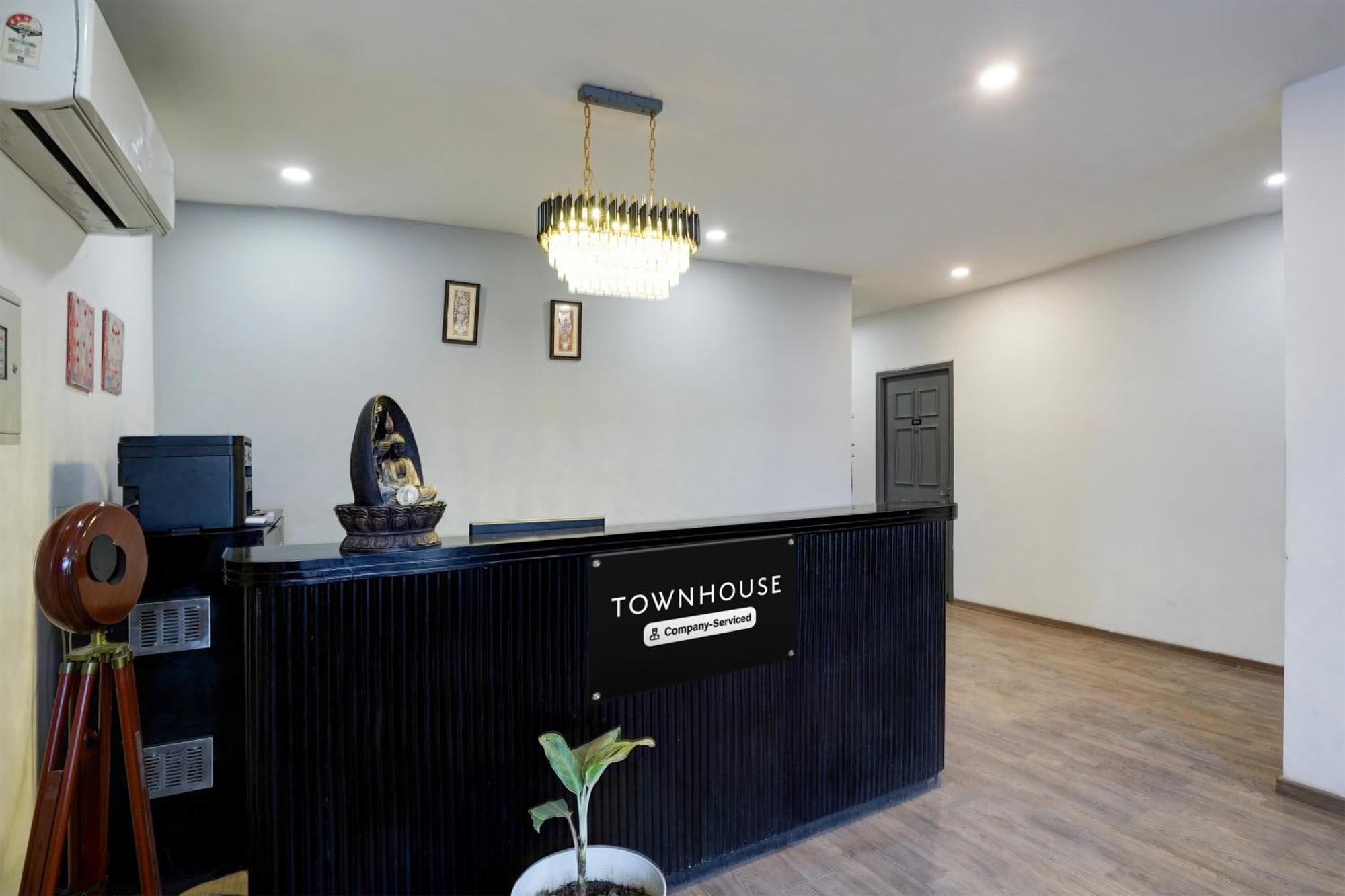 Super Townhouse Gomti Nagar Sector 6 Near Ekana Stadium Lucknow Exterior photo