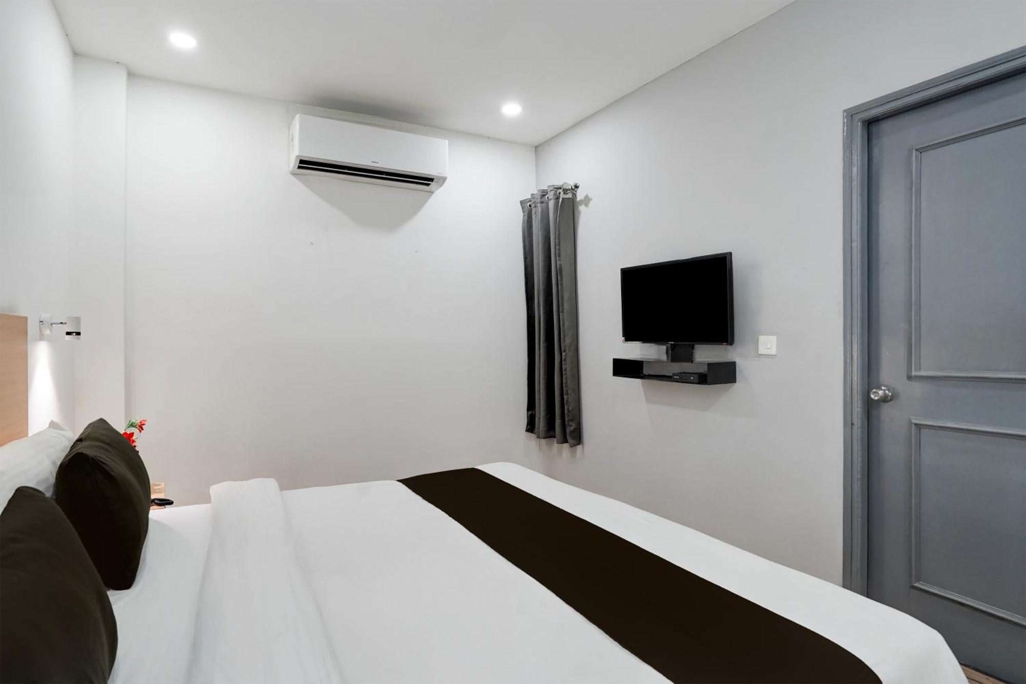 Super Townhouse Gomti Nagar Sector 6 Near Ekana Stadium Lucknow Exterior photo